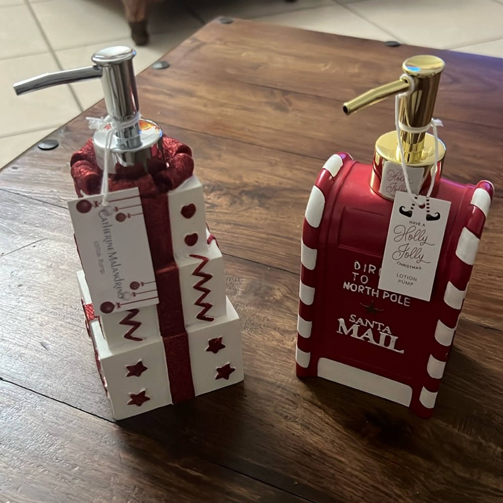 Christmas lotion pumps